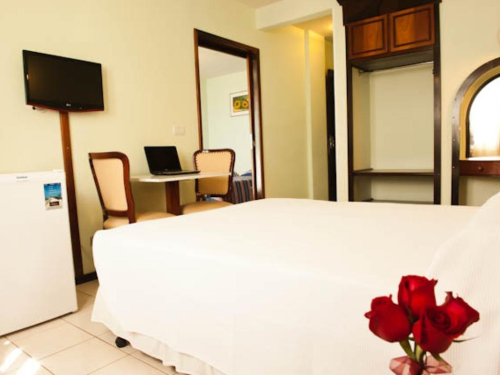 Imperador Turismo Hotel Piçarras Buitenkant foto