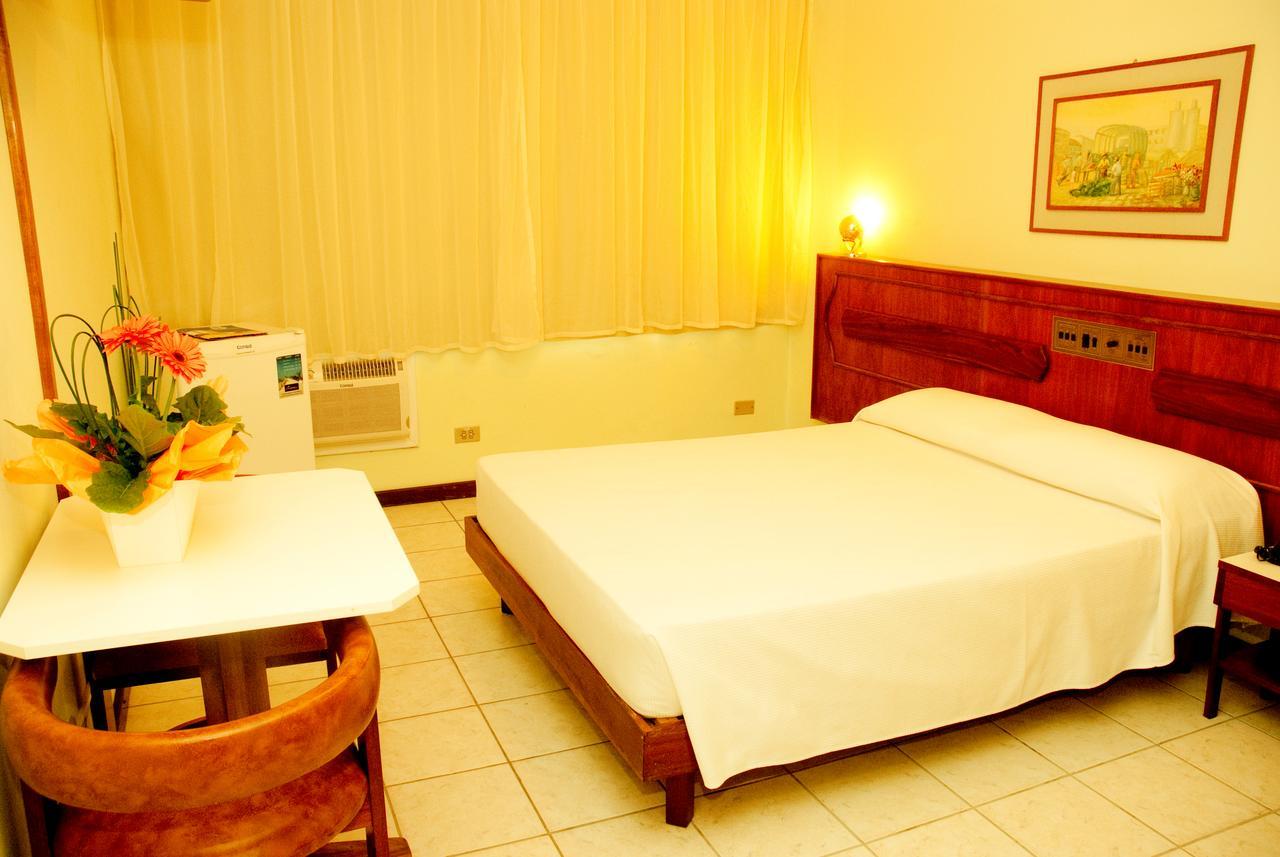 Imperador Turismo Hotel Piçarras Buitenkant foto