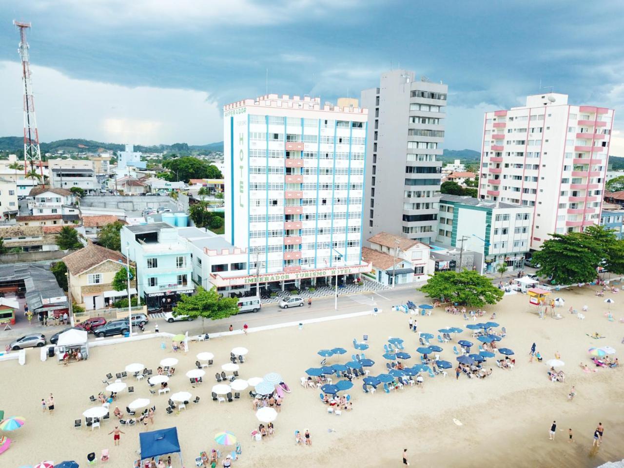 Imperador Turismo Hotel Piçarras Buitenkant foto